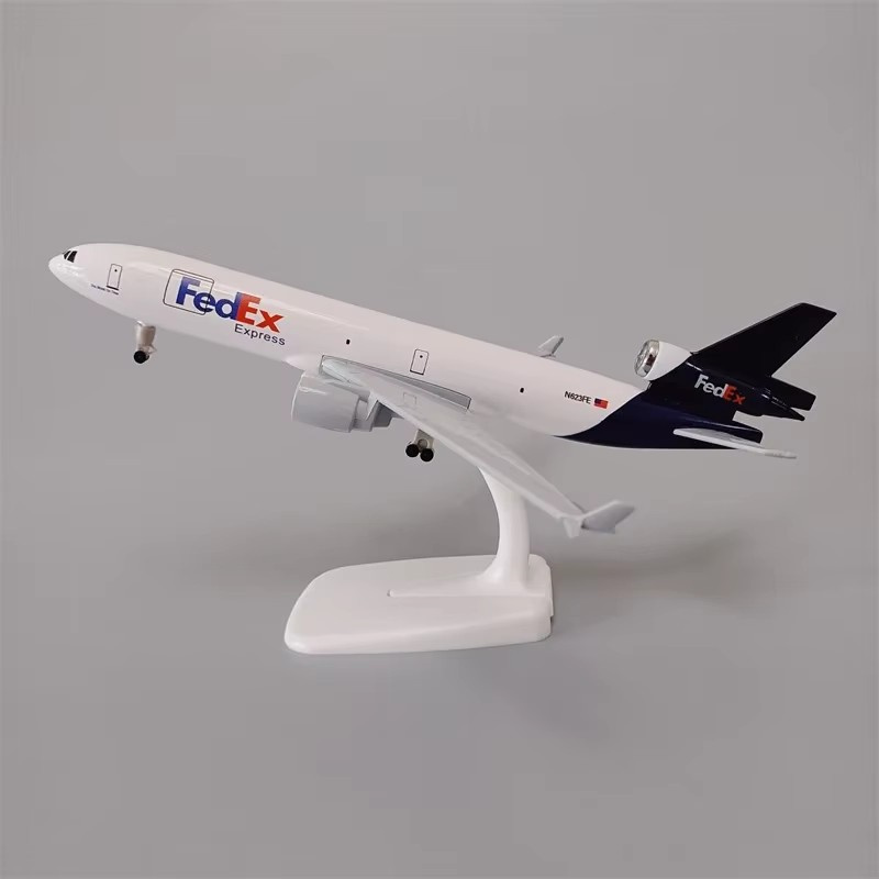 飛行機モデル 20 センチメートルエアフェデックスエクスプレ - Model Kit Ixchel のレビューと価格
