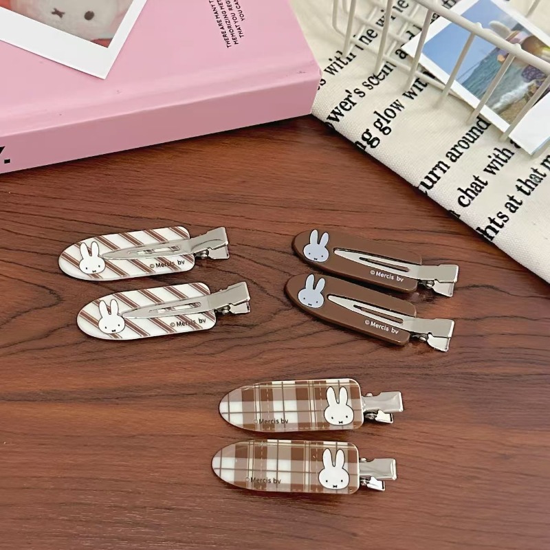 かわいいミッフィーのレトロなヘアクリップ。傷跡が残らない素材 - Model Kit Accessories のレビューと価格